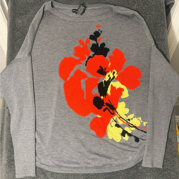 New York & Co Gray Sweater with Red Floral Design- M - Picture 1 of 5